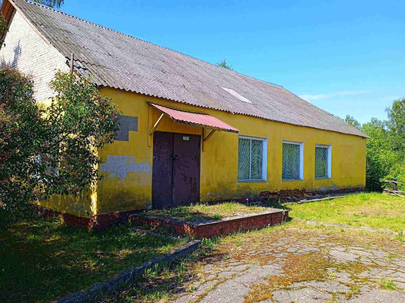 Здание магазина д.Глубочица